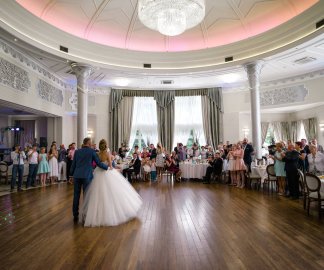 Wesele w stylu Art Deco: powrót luksusu lat 20. w sercu Śląska