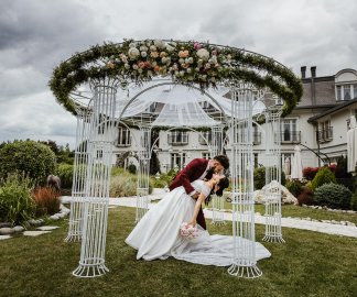 Czym jest ślub symboliczny?