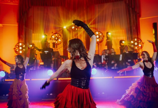 Pokazy taneczne: Rubinowe Rewie