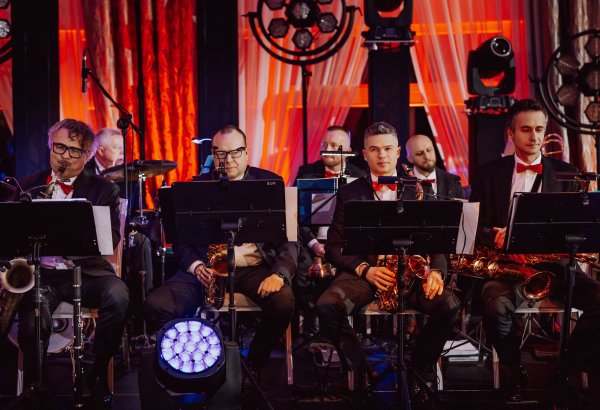 Scenografia i światło epoki