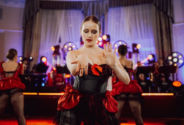 Pokazy taneczne: Rubinowe Rewie