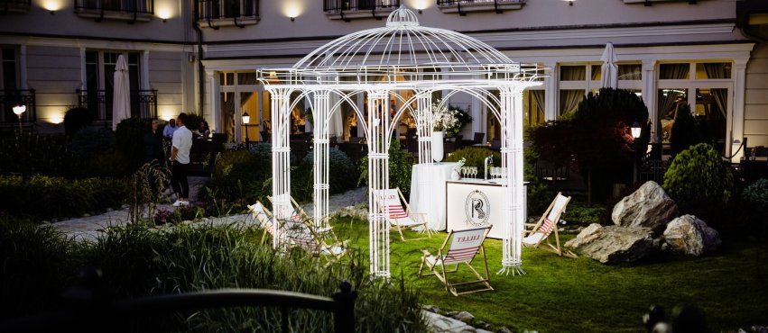 Podróż do Katowic? Postaw na hotel, który rozumie biznes