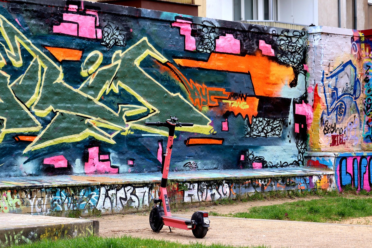 Murale na Pradze w Warszawie