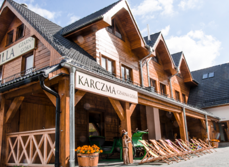 <span style="background: linear-gradient(to bottom, #ffffff00 60%, #BB7985 40%);"> Karczma Czarna G&oacute;ra </span>