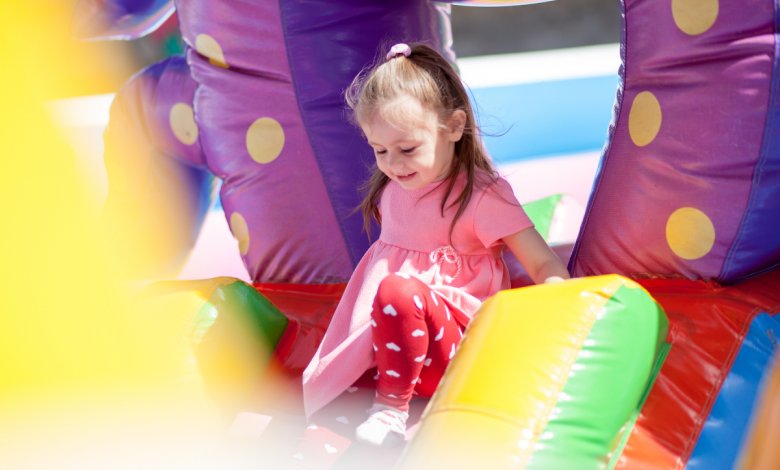 Nafukovací atrakce pro děti