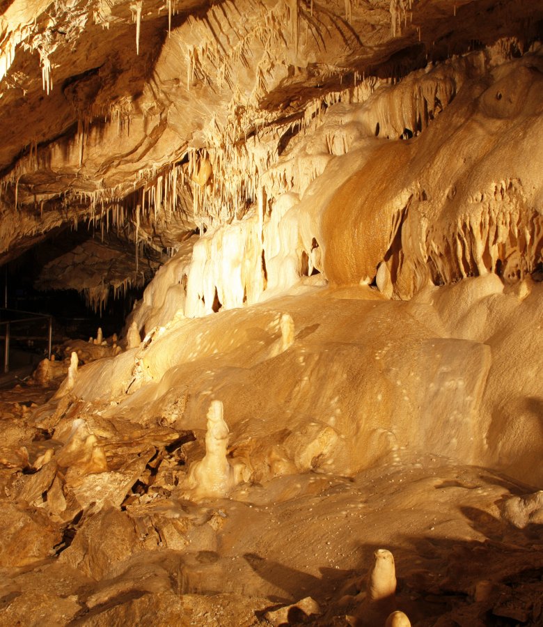 Medvědí jeskyně v Kletně