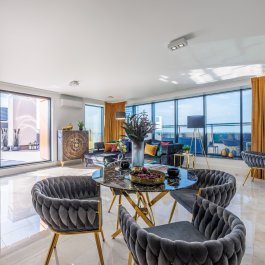 Penthouse z 2 sypialniami i tarasem