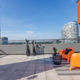 Penthouse z 2 sypialniami i tarasem