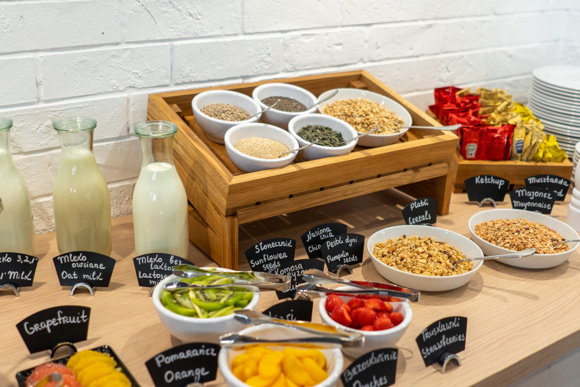 90 fresh products for breakfast