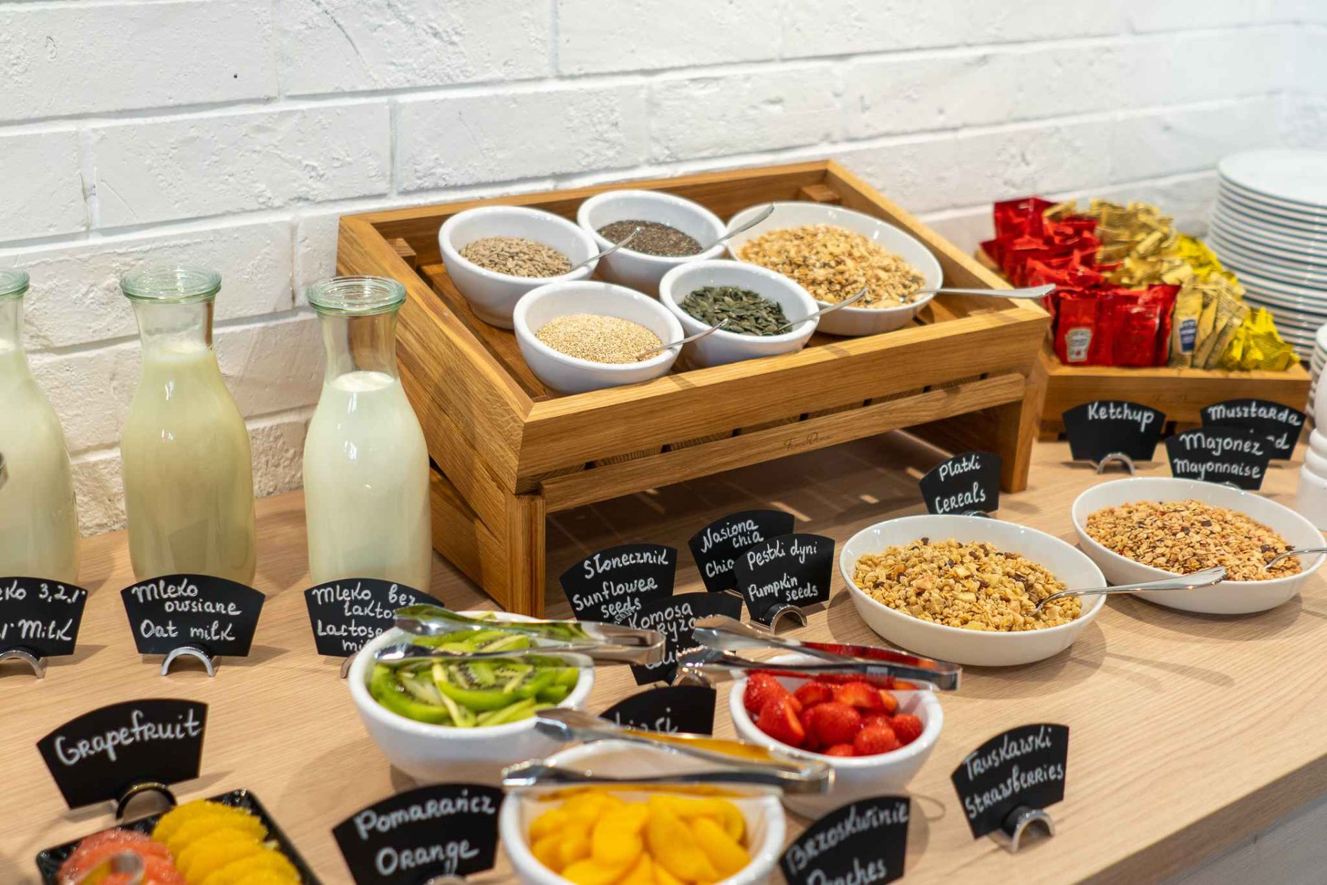 90 fresh products for breakfast