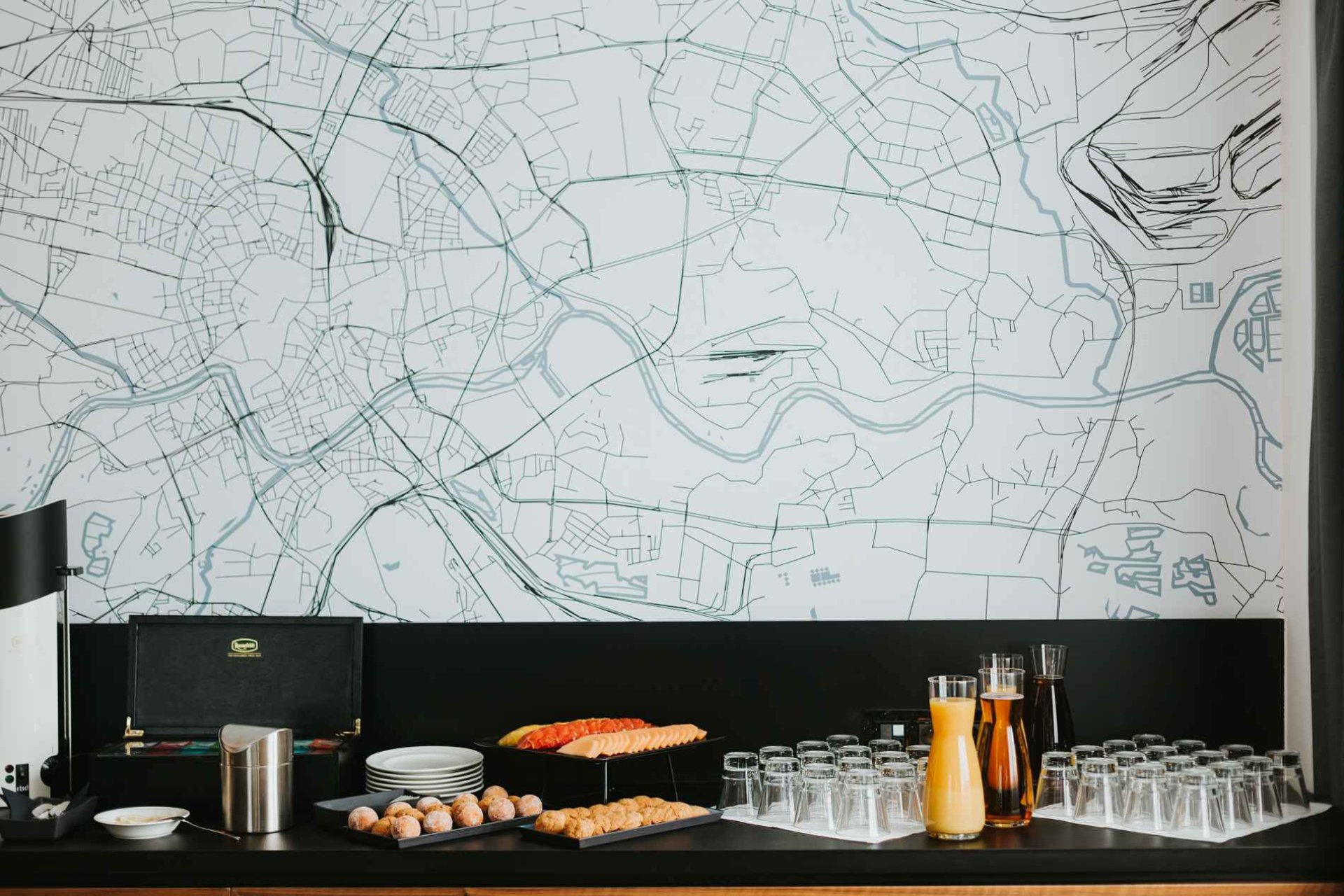 Multimedialne sale konferencyjne