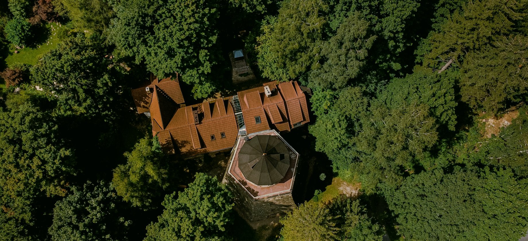 Wapiennik „Łaskawy Kamień” -  sztuka, historia i natura w jednym miejscu