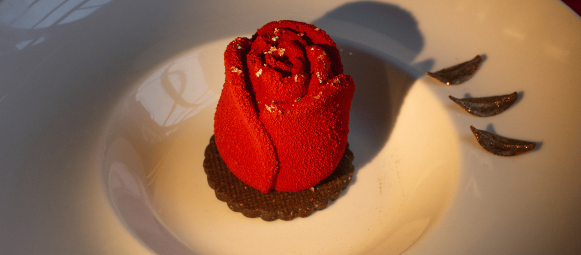 Lutowa karta dań w Restauracji Regiment - hołd dla finezji kuchni francuskiej