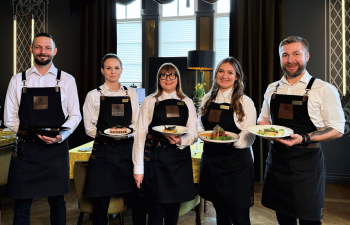 Harmonogram pracy Restauracji Regiment w kwietniu