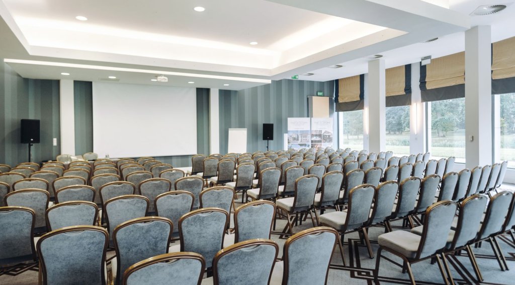 konferencje