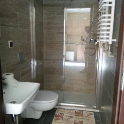 COTTAGES AND SUMMER HOUSES