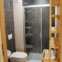 COTTAGES AND SUMMER HOUSES