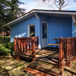 COTTAGES AND SUMMER HOUSES