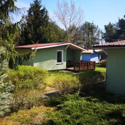 COTTAGES AND SUMMER HOUSES