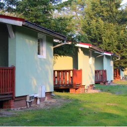 COTTAGES AND SUMMER HOUSES