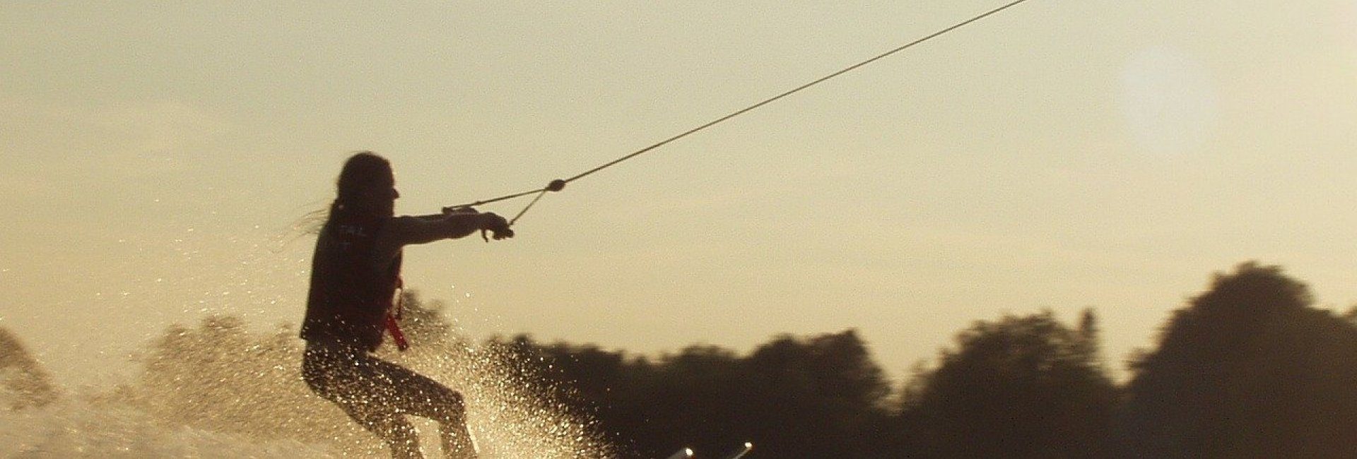 Wakacje z nastolatkiem na Mazurach – aktywności, które naprawdę wciągają