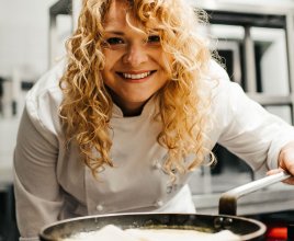 Pokaz kulinarny Oli Juszkiewicz MasterChefa IX edycji.