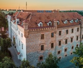 Nocleg w zamku – jak wygląda pobyt w historycznym wnętrzu?
