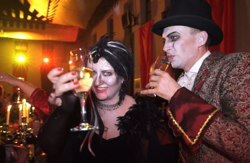 BAL HALLOWEEN - Día de Muertos 2025