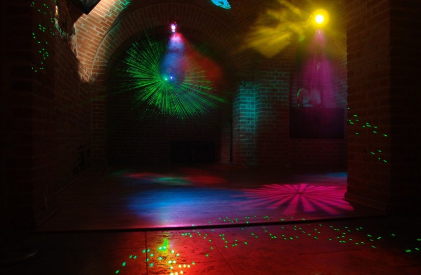 Night Club / Winiarnia