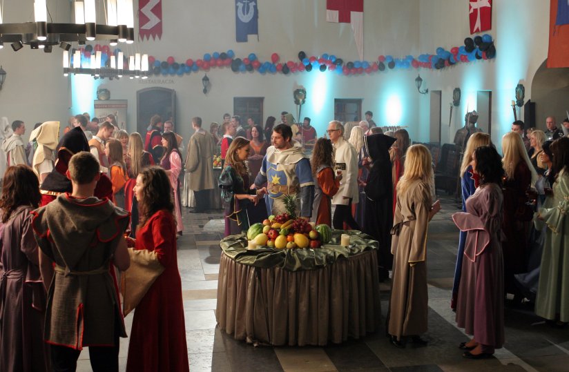 Knight's Feast - an extraordinary journey through time