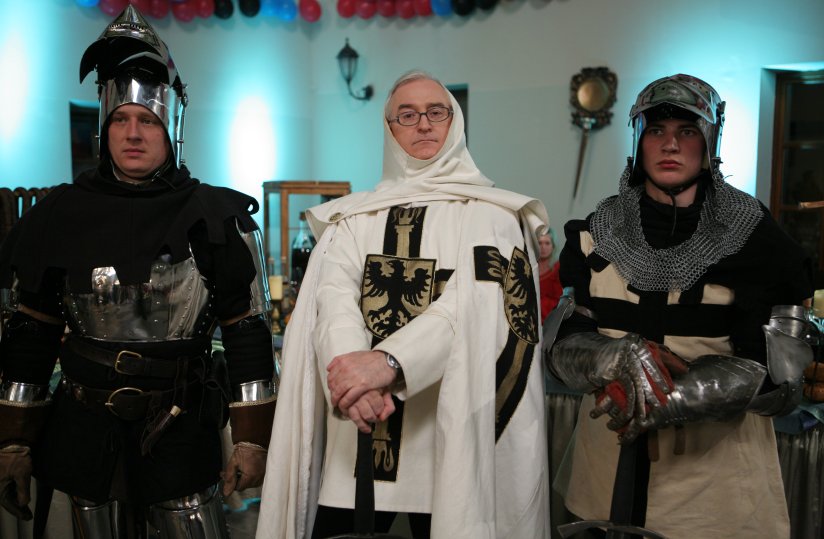 Knight's Feast - an extraordinary journey through time