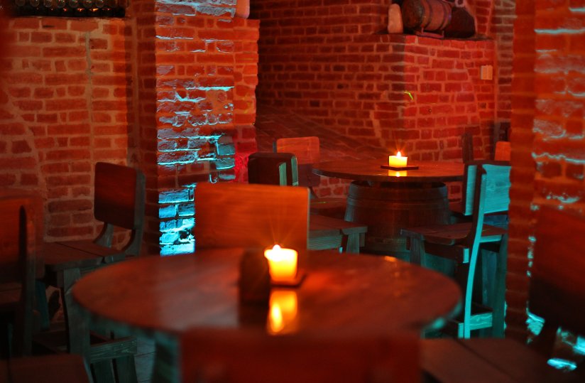 Night Club / Winiarnia