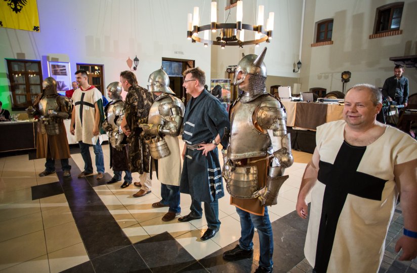 Knight's Feast - an extraordinary journey through time