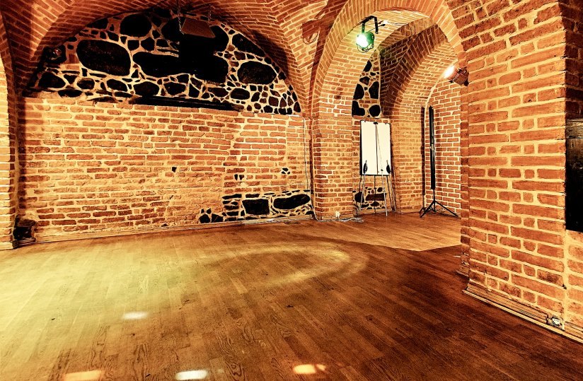 Night Club / Winiarnia