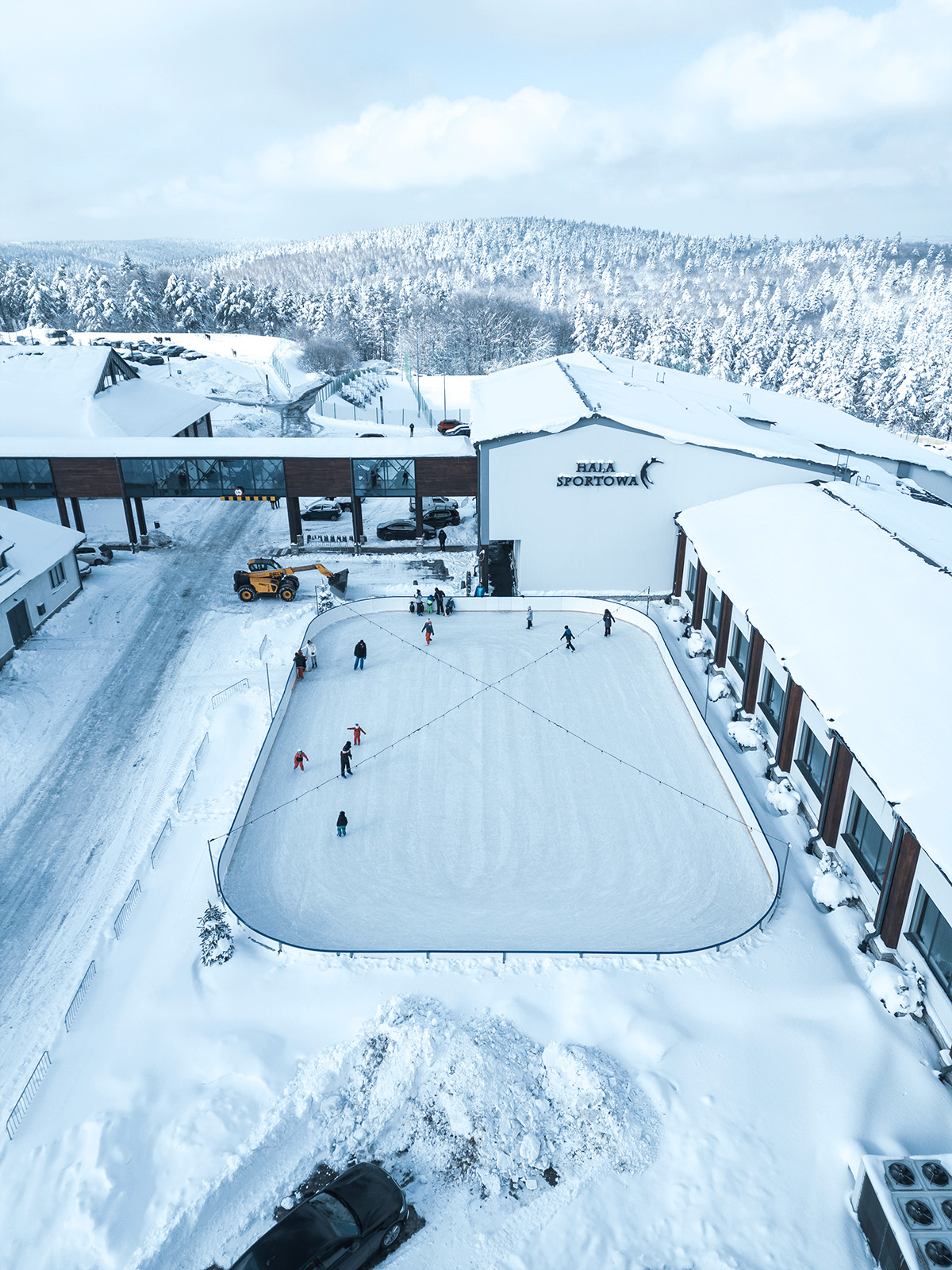 Zewnętrzne lodowisko w Hotelu Arłamów.