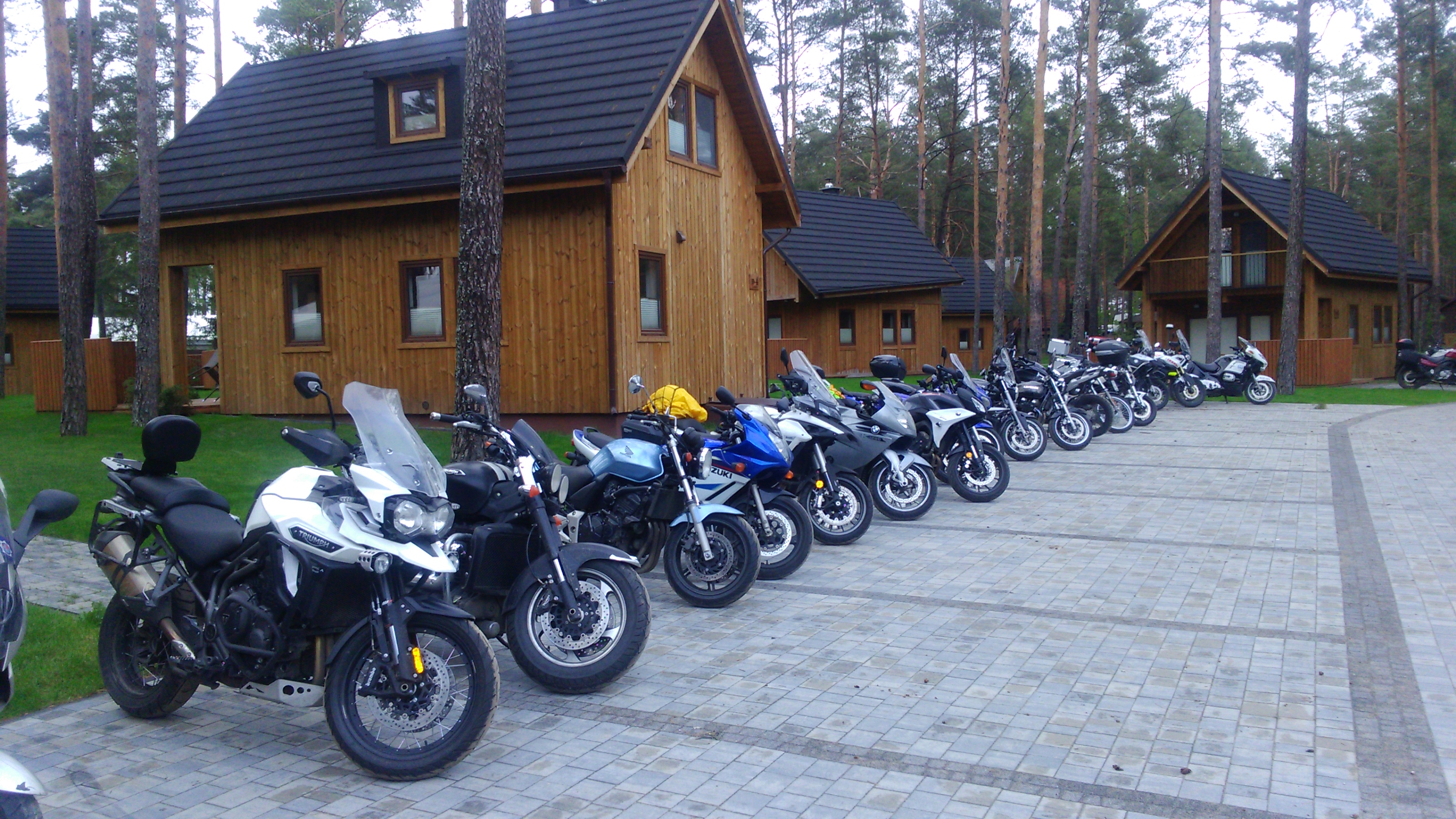 Zjazd motocykli w largo