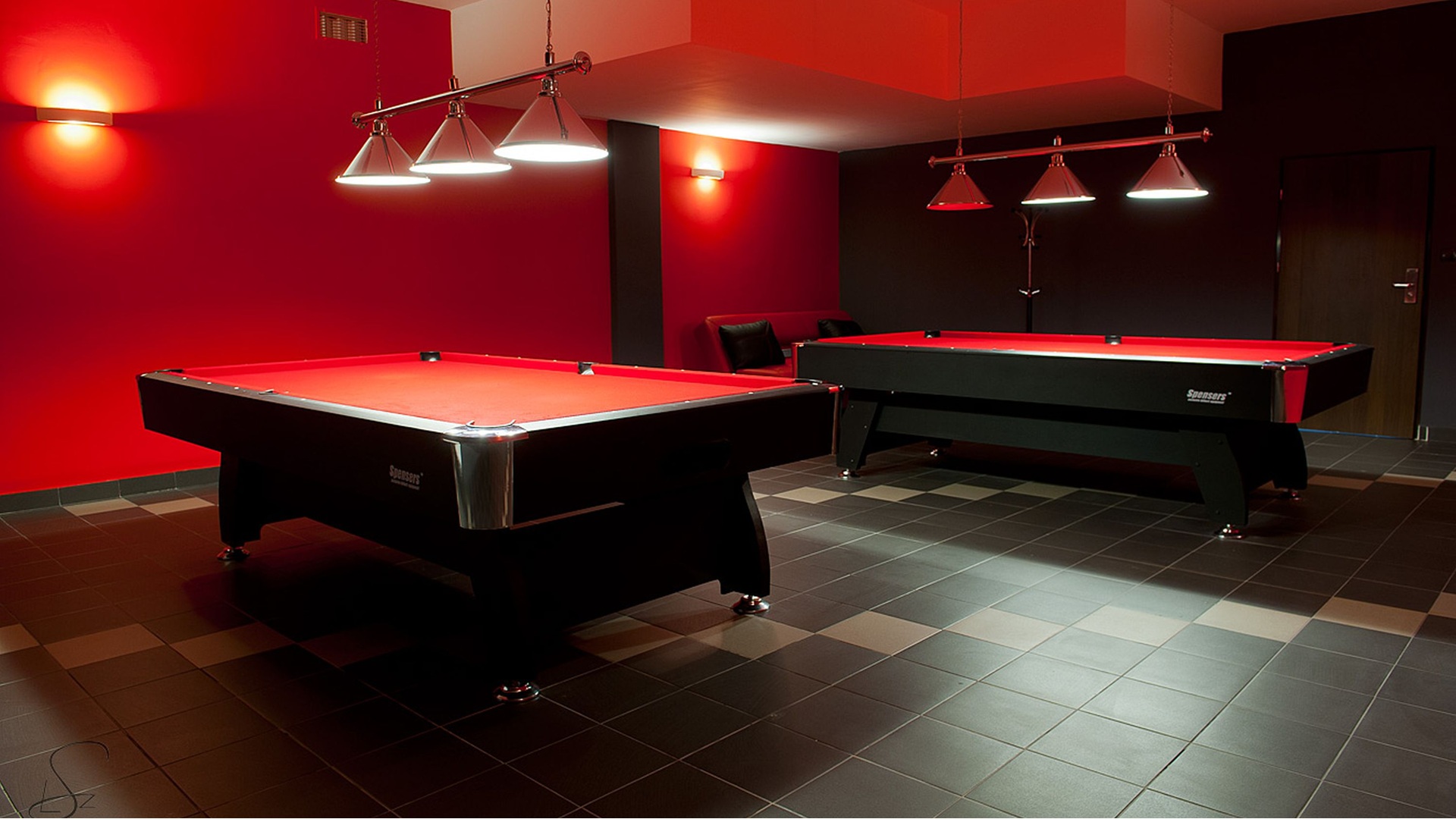Sala bilardowa w Hotelu Grafit