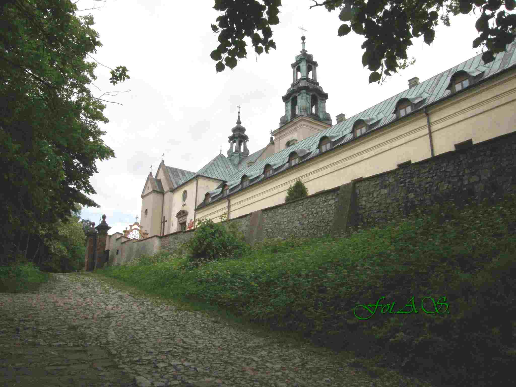 Klasztor na Karczówce w Kielcach